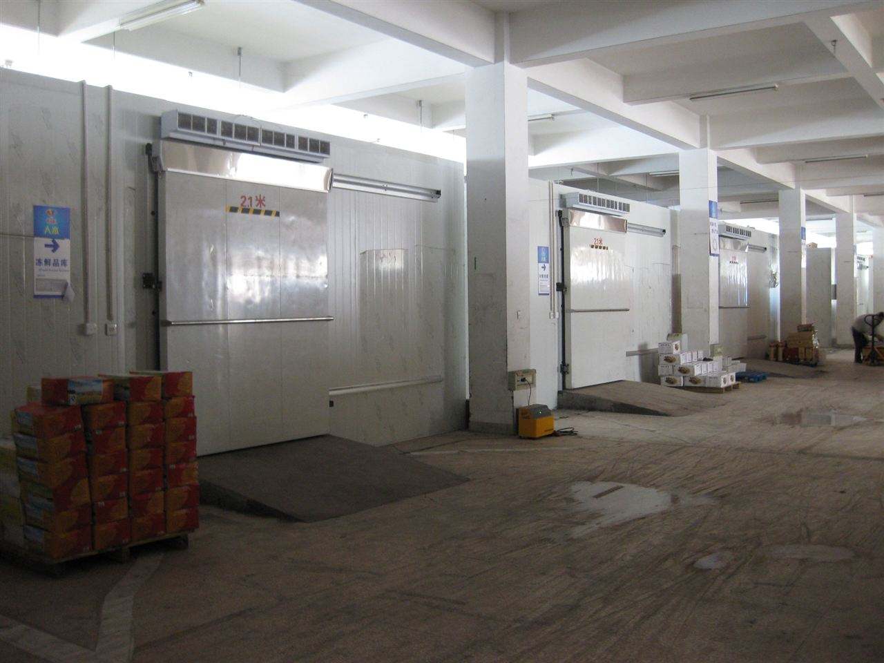 農(nóng)貿(mào)市場(chǎng)建造9000平農(nóng)產(chǎn)品冷庫(kù)設(shè)計(jì)方案？